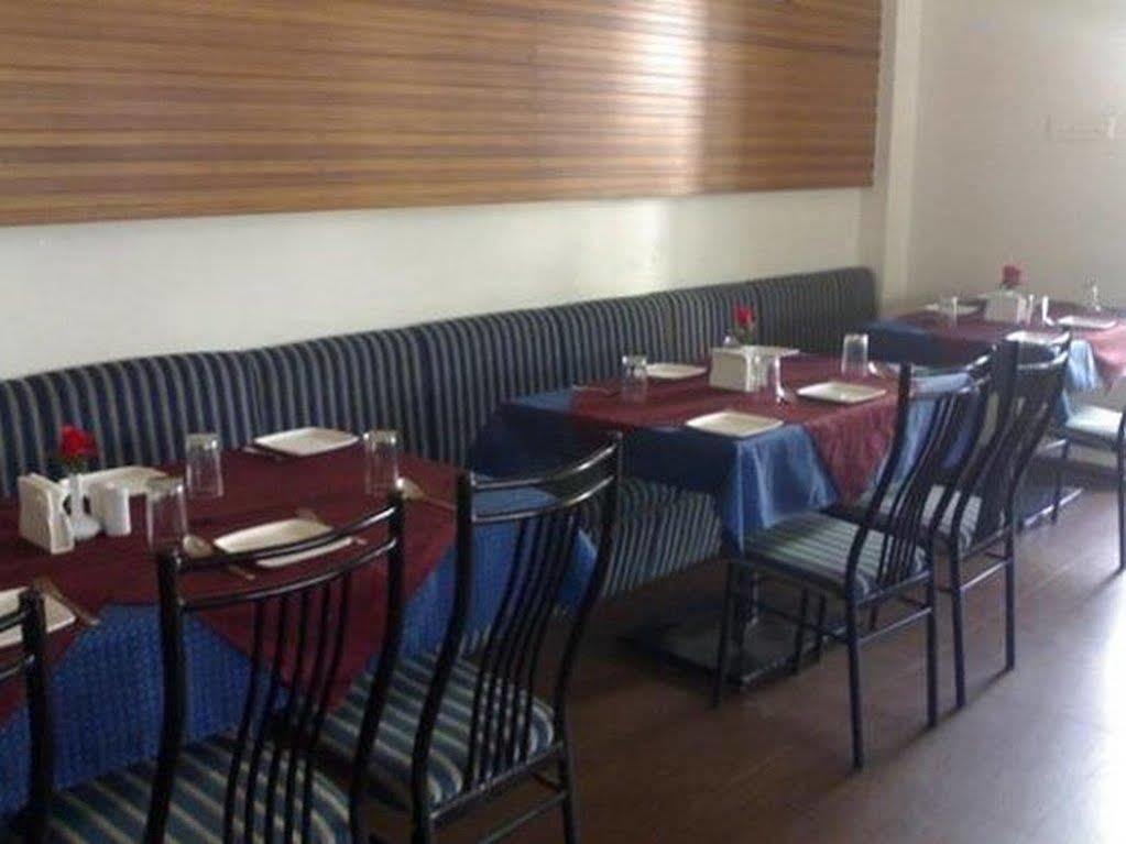 Oyo 24197 Saptaruchi Pimpri-Chinchwad Exterior photo