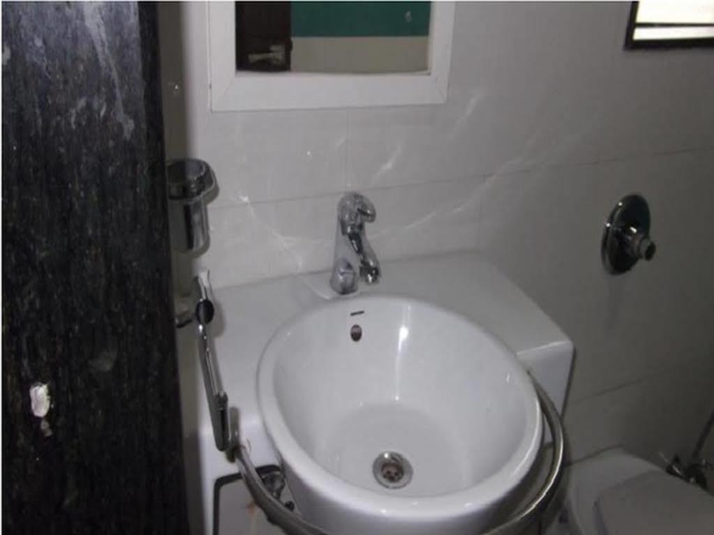 Oyo 24197 Saptaruchi Pimpri-Chinchwad Exterior photo