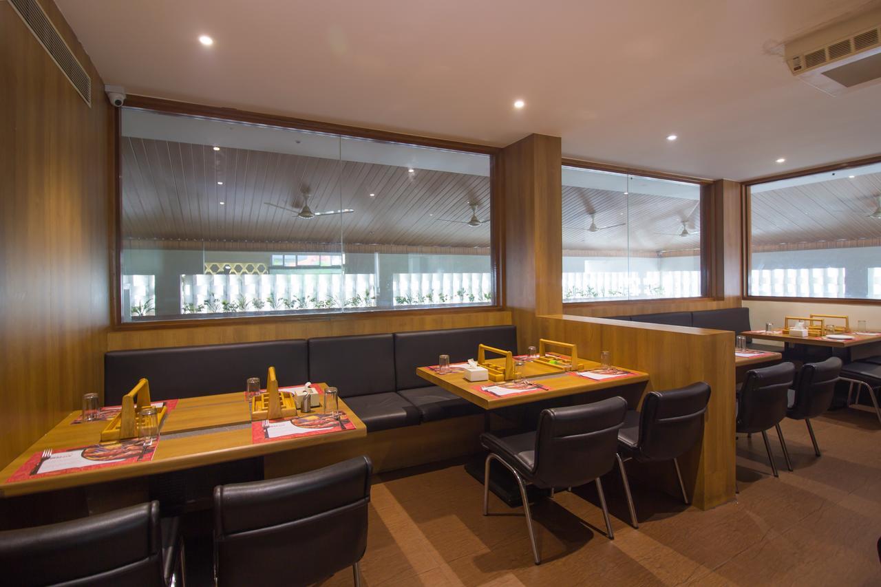 Oyo 24197 Saptaruchi Pimpri-Chinchwad Exterior photo
