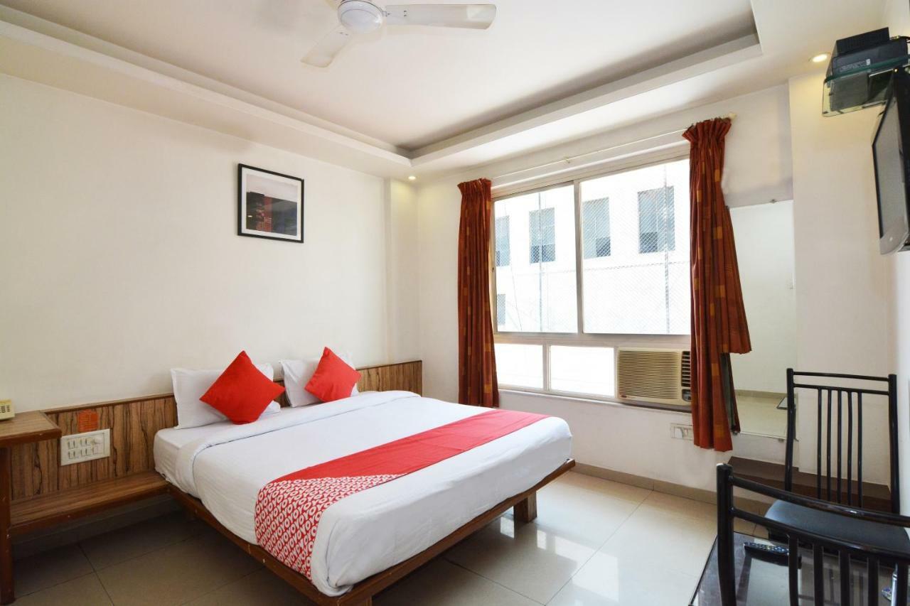 Oyo 24197 Saptaruchi Pimpri-Chinchwad Exterior photo