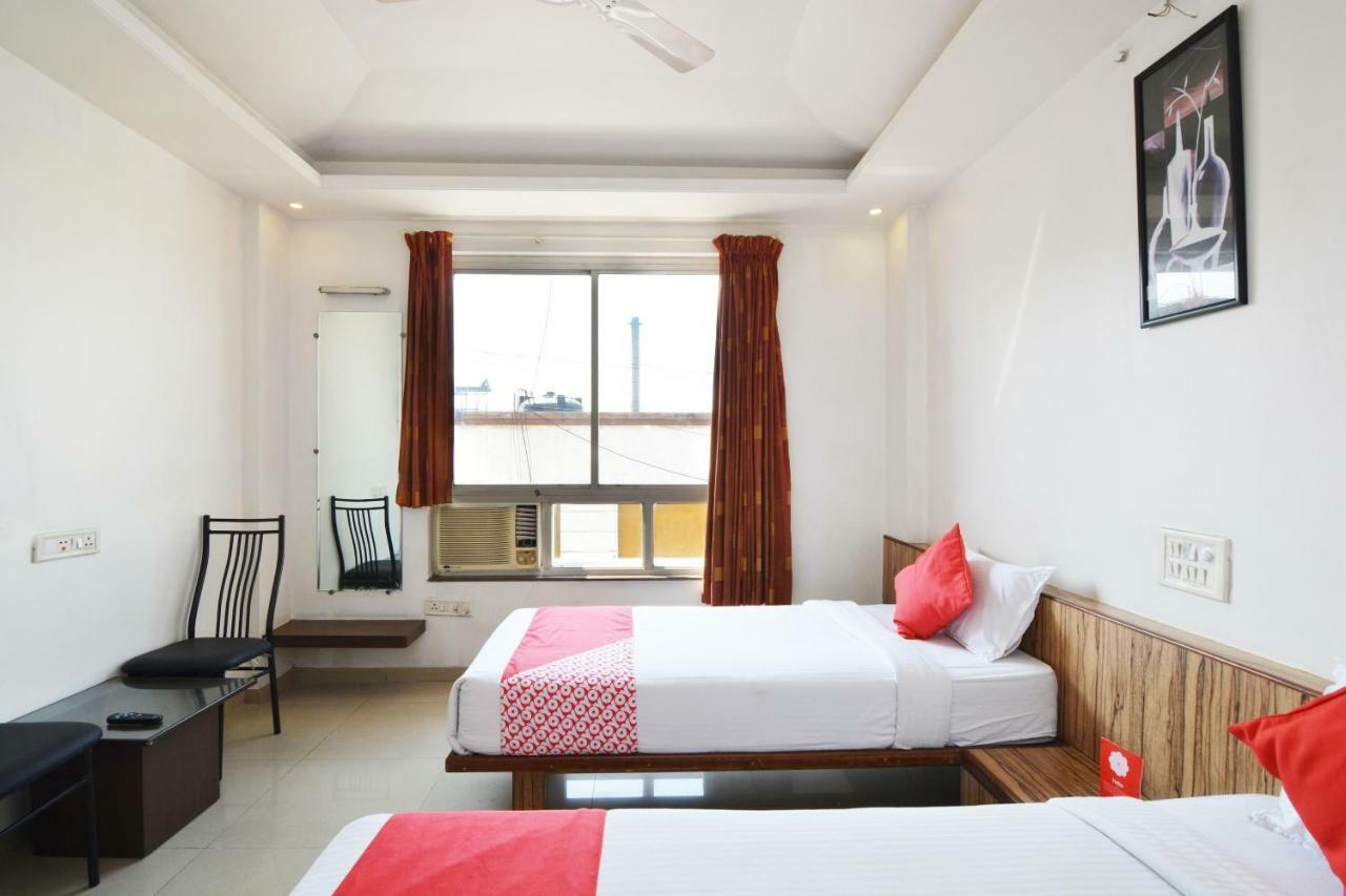 Oyo 24197 Saptaruchi Pimpri-Chinchwad Exterior photo